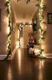 Adorable 40 Cozy Natural Christmast Small Apartment Decorating Ideas Https Wholiving Com 40 Cozy Natural Christ Christmas Home Holiday Decor Christmas Lights