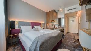 An der lmu arbeiten wissenschaftlerinnen und wissenschaftler auf höchstem niveau an den zukunftsfragen um mensch, gesellschaft, kultur, umwelt und. Fourside Hotel Munchen