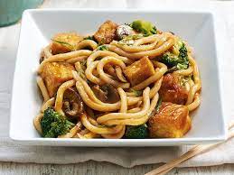 Crispy Tofu Stir Fry With Udon Noodles Canadian Living Crispy Tofu Vegetarian Recipes Udon Noodles