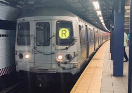 Euclid avenue bound r46 (c) train coming and making local stops on the 8th avenue local & cranberry avenue tube from 59th. File R46 R Train Queens Plaza July 2019 Jpg Wikipedia