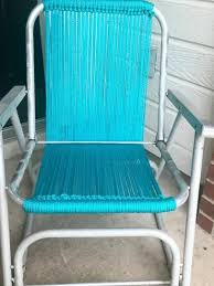 How To Macrame A Vintage Lawn Chair Macrame Chairs Lawn Chairs Chair Repair