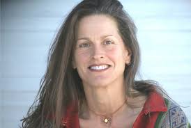 Melanie Wise's Instagram, Twitter & Facebook