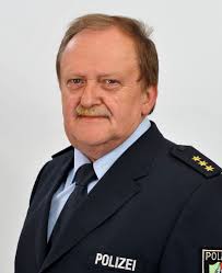 TRAUER UM FRIEDRICH KOCH