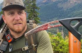 Alaskan Hunter Recalls Fighting Off Bear Attack With An Ice Axe: “I Sink  The Axe Right Behind Its Ear”
