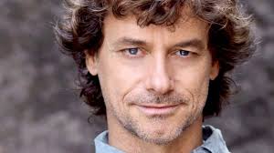 Era giusto così, ha innescato in lui una spirale positiva. Alberto Angela Altezza Eta Peso Moglie Figli Tutto Sul Divulgatore Scientifico Urbanpost