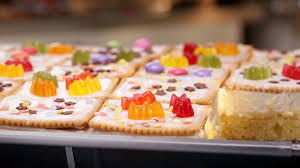 Video Rezept Fur Butterkekskuchen In 2020 Biscuit Cake Dessert Recipes Butter Recipe