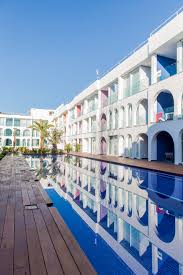 Con quasi 6 milioni di passeggeri all'anno, l'aeroporto d'ibiza è la porta d'accesso per ibiza, sia dalla penisola iberica che dal resto d'europa. Appartamenti A Playa D En Bossa Ebano Hotel Apartments Spa Sito Web Ufficiale