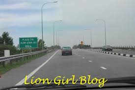 Echa un vistazo a esta fantástica guía para tu viaje, sin importar si quieres explorar el lugar como lo hacen los demás turistas o verlo desde la perspectiva de la gente local. Road To Pulau Langkawi Liongirlblog