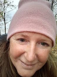 Kim Downey's Instagram, Twitter & Facebook