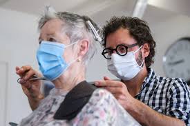 L'épidémie de coronavirus s'est déclarée en chine à la fin de l'année 2019, avant de se répandre dans le monde. Raphael Moser On Twitter Coiffeur Dino Marti Reopens His Business With Protective Masks For Himself And His Customers After A 6 Week Closure During The Coronavirus Pandemic In Switzerland Https T Co Aphtcaq8wc