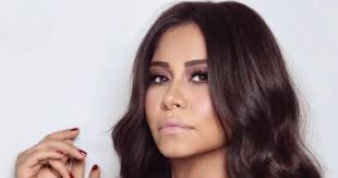 حجب جائزة الدعاية المسرحية من القومى للمسرح لعدم اكتمال المتقدمين لنيلها. Ø§Ù„Ù‚ØµØ© Ø§Ù„ÙƒØ§Ù…Ù„Ø© Ù„ØµÙˆØ±Ø© Ø¨ÙƒØ§Ø¡ Ø´ÙŠØ±ÙŠÙ† Ø¹Ø¨Ø¯ Ø§Ù„ÙˆÙ‡Ø§Ø¨ ÙˆØ²ÙˆØ¬Ù‡Ø§ Ø­Ø³Ø§Ù… Ø­Ø¨ÙŠØ¨ ÙŠÙˆØ§Ø³ÙŠÙ‡Ø§ Ø§Ù„ÙŠÙˆÙ… Ø§Ù„Ø³Ø§Ø¨Ø¹