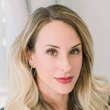 Marylou Hilton's Instagram, Twitter & Facebook