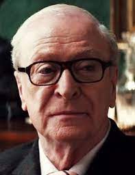 Sir michael caine cbe (born maurice joseph micklewhite jr., 14 march 1933) is an english actor.known for his distinctive south london accent, he has appeared in more than 130 films during a career spanning over 60 years, and is considered a british film icon. Michael Caine Filme Moviejones