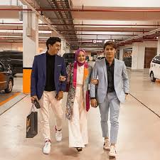 I love you (baca : Friendship Goals 9 Potret Persahabatan Rizky Billar Dan Harris Vriza Helo Id