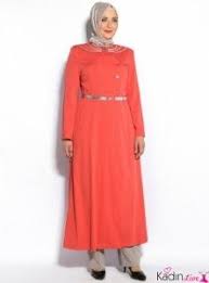 Modanisa Turuncu Tesettur Pardesu Modelleri Kadinlive Com Basortusu Modasi Moda Stilleri The Dress