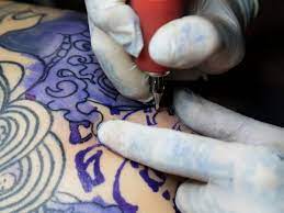 Those shows are entertaining and whatnot, sure, but don't let them convince you you're some type of expert who can condescendingly talk down to an artist because you caught a couple episodes of ink master the other day. What Tattoo Artists Want People To Know From Tips To Common Problems