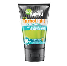 Anda sedang mencari pencuci muka terbaik dan diyakini berkesan? 8 Pencuci Muka Khusus Buat Lelaki Pilihan Maskulin Semuanya Ada Di Pasaran Maskulin