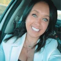 Tiffany Tharp's Instagram, Twitter & Facebook