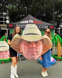 kendall flowers (@kendall_flowers5) • Instagram ဓာတ်ပုံများနှင့် ဗီဒီယိုများ