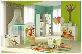 Kinderzimmer Komplett Set Mit Winnie Pooh Motiv Mobel Fur Das Kinderzimmer Disney Kollektion Das Winnie Pooh Kinderzimmer Set Besteht Aus Einem Kinderbett Mi