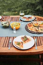 Sándwich a la parrilla para una fiesta de picnic al aire libre | Foto  Premium