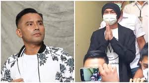 Lagu santai buat teman kerja !!!felix cover pop indonesia. Https Ambon Tribunnews Com 2021 06 26 Nathalie Holscher Dituduh Selingkuh Dengan Manajernya Sule Ya Deketlah Kan Manajernya Https Cdn 2 Tstatic Net Ambon Foto Bank Images Sule Dan Nathalie Holscher Di Bali Jpg Nathalie Holscher Dan Sule