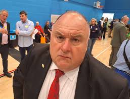 Is this Kent's worst Christmas tree? Deal residents say you can get 'bigger  ones in Poundland'