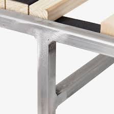 Metallbett Stahlbett Metal Bed Minimalistisch Industriedesign Industrial Design Monoqi Stahlbett Bett Metall Bettrahmen