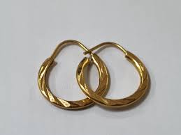 Todays 21k gold price per gram is $50.02 this price is current and the page updates every 30 minutes with the most recent gold price (just hit refresh or f5). 21k Gold Earring Women S Fashion Jewelry Organizers Earrings On Carousell