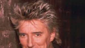 Rod Stewart haastettiin oikeuteen