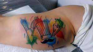 Francamente no creo que saque ninguna idea de esta cocina pero me pareció lindo mostrárselas Pin De Paulina Backowska En Tattoo Tatuajes De Cocineros Tatuaje De Cuchillo Artistas Del Tatuaje