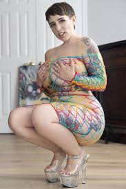 Caitlin Zielinski - Free nude pics, galleries & more at Babepedia