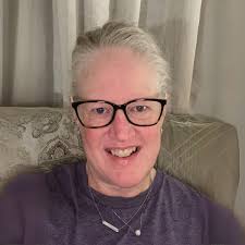 I'm trying to find out how to make sugar free pudding and heavy cream  treat, but can't find anywhere that says the amounts. Size of jello packet  and how much whipping cream?