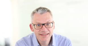 Tischtennis: Alexander Geyer stellt sein neues Team aus dem Saarland in  seiner Heimatstadt vor: Alex Geyer organisiert Testspiel: Deutscher Meister  schlägt in Tiefenstein auf