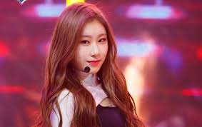 For 있지 main dancer 이채령. Midzy S Have Helped Itzy S Chaeryeong With Her Insecurities Zapzee