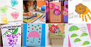 She'll love that these are made from handprints. 25 Adorable Diy Mother S Day Cards That Kids Can Make Diy Crafts
