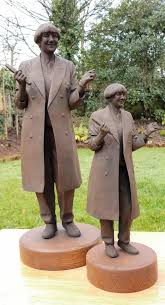It was the first time i'd seen anyone stand on their own on stage, she recalled. If Only It Resembled Victoria Wood Readers Views On Statue Of Comedy Legend Bury Times