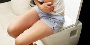 Buang air besar berdarah merupakan sebuah kondisi yang tentu tidak nyaman, yaitu ketika keluar darah waktu buang air besar. Bahaya Yang Mengancam Ketika Kamu Menahan Buang Air Besar Selama 12 Jam Merdeka Com