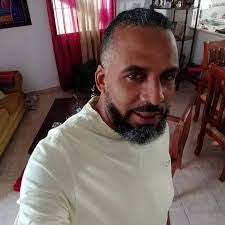 Raul Vizcaino's Instagram, Twitter & Facebook