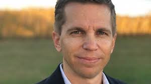 Kevin Lembke's Instagram, Twitter & Facebook