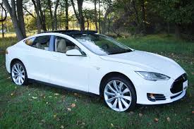What makes a 2012/2013 rwd p85 faster 0 to 60 than a new awd p85d? 2013 Tesla Model S P85 Auction Cars Bids