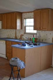 Remodeling a mobile home kitchen could be as little as $3,000 and as much as $25,000, depending on the size of the kitchen, the quality of materials you use and the extent of the renovation. Cyg2 938r5r3m