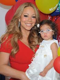 The superstar singer, 48, was pictured with nick, 36, outside beverly hills hotspot mr. Mariah Carey And Nick Cannon Take The Twins To An Amusement Park Celebrity Moms Mariah Carey Kids Celebrity Babies