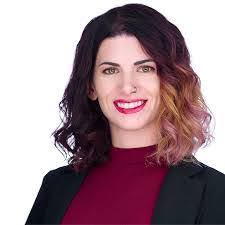 Kellie Cooper's Instagram, Twitter & Facebook