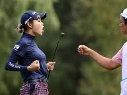 2020 ニトリレディスゴルフトーナメント 開催コース：小樽カントリー倶楽部(北海道) 賞金総額：1億円 (優勝賞金：1,800万円) とことん1番ホール生中継 解説：和田泰朗（ティーチングプロ） 実況：中垣正太郎（テレビ東京アナウンサー） 2flxx0bnpjfmtm