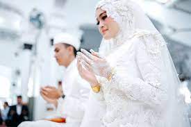 Dalam bahasa arab, fidyah artinya mengganti atau menebus. Lima Nasehat Pernikahan Dari Gus Mus Untuk Para Pengantin Baru Bincang Muslimah