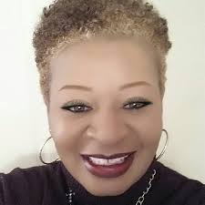 Renee Starks (@loveisgold22)