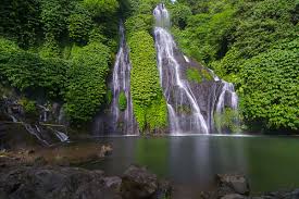 Tetapi air terjun batu lantang merupakan air terjun yang mempesona dan tersembunyi. Air Terjun Banyumala Wikipedia Bahasa Indonesia Ensiklopedia Bebas