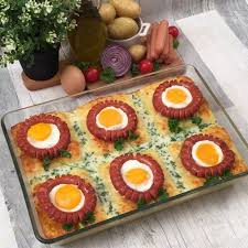 Recette Saucisse Puree Madame Sur Chefclub Daily Rezept Rezepte Mit Wurstchen Kartoffelauflauf Rezept Kochen Und Backen Rezepte
