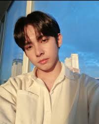 Happy birthday Aza Jacob Cbn . He is a very hardworking Man. Your own no go  spoil.